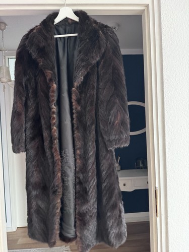Brauner pelzmantel - brauner,
